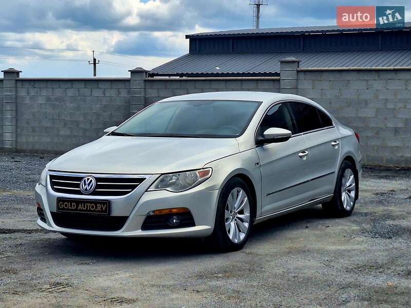 Купе Volkswagen CC / Passat CC 2010 в 