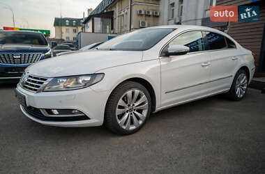 Купе Volkswagen CC / Passat CC 2012 в Києві