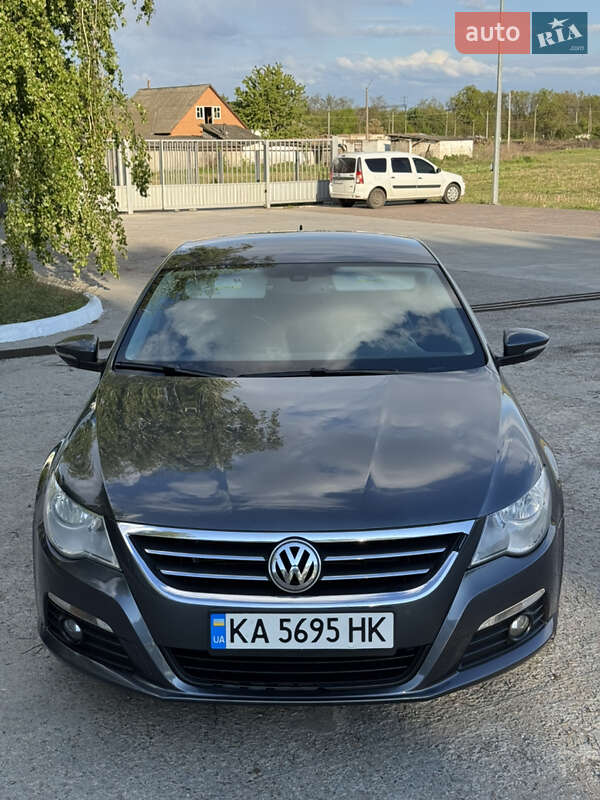Купе Volkswagen CC / Passat CC 2010 в Конотопе