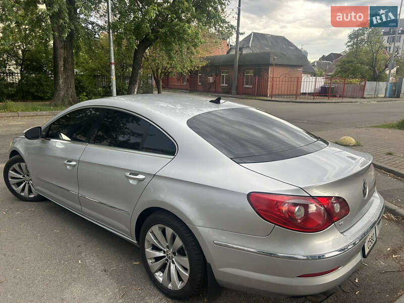 Купе Volkswagen CC / Passat CC 2009 в Киеве