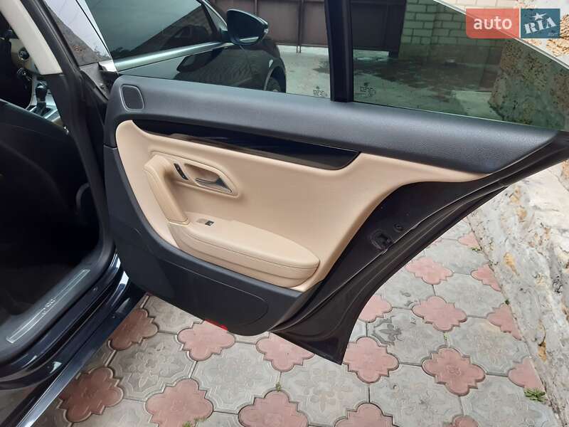 Купе Volkswagen CC / Passat CC 2012 в Херсоне