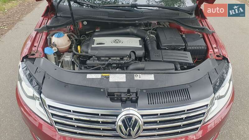 Купе Volkswagen CC / Passat CC 2016 в Переяславі