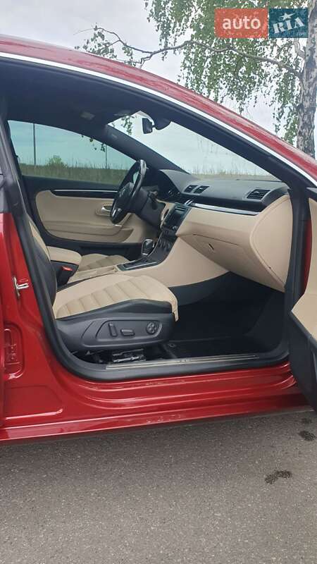 Купе Volkswagen CC / Passat CC 2016 в Переяславі