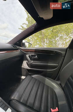 Купе Volkswagen CC / Passat CC 2012 в 