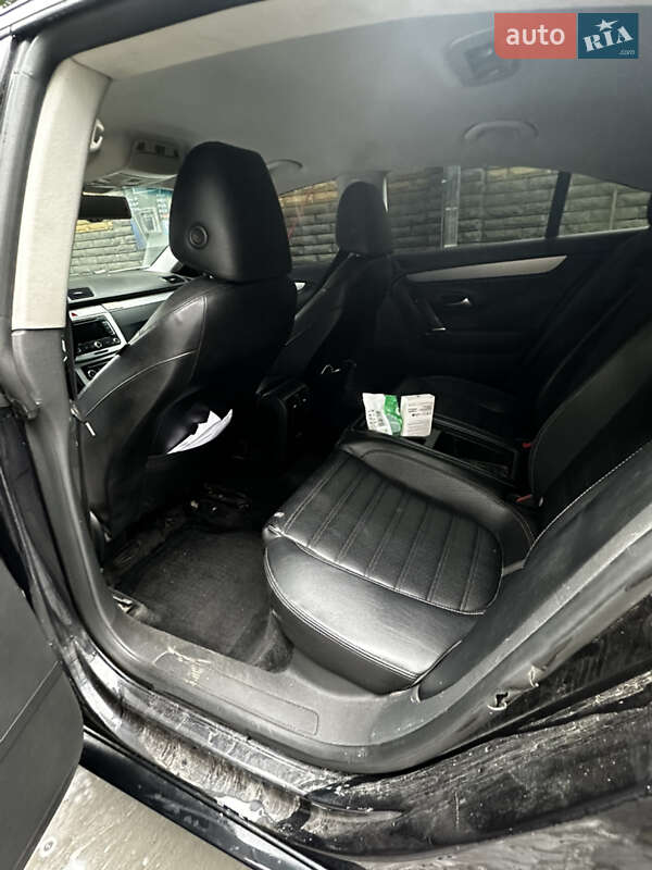 Купе Volkswagen CC / Passat CC 2010 в Тячеве