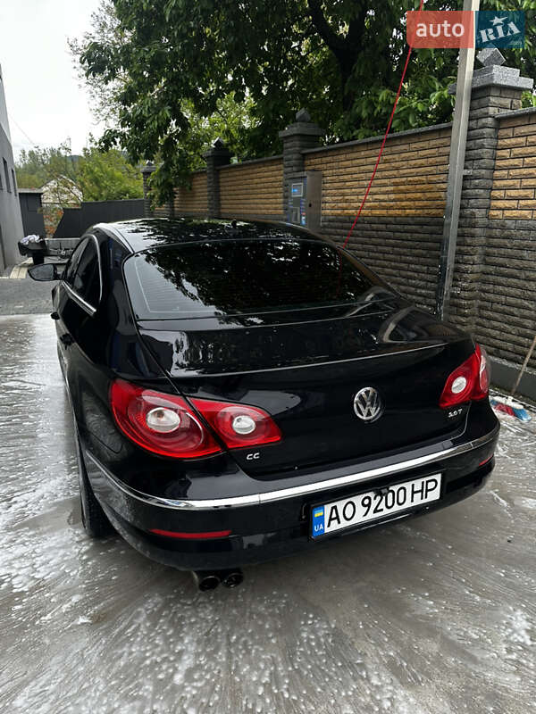 Купе Volkswagen CC / Passat CC 2010 в Тячеве