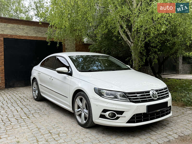 Купе Volkswagen CC / Passat CC 2012 в 