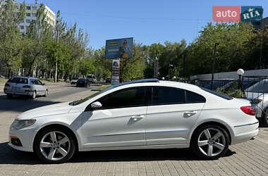 Купе Volkswagen CC / Passat CC 2011 в 