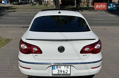 Купе Volkswagen CC / Passat CC 2011 в 