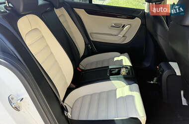Купе Volkswagen CC / Passat CC 2011 в 