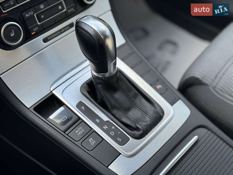 Купе Volkswagen CC / Passat CC 2012 в Хмельницком