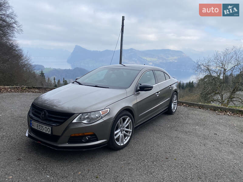 Купе Volkswagen CC / Passat CC 2011 в Києві