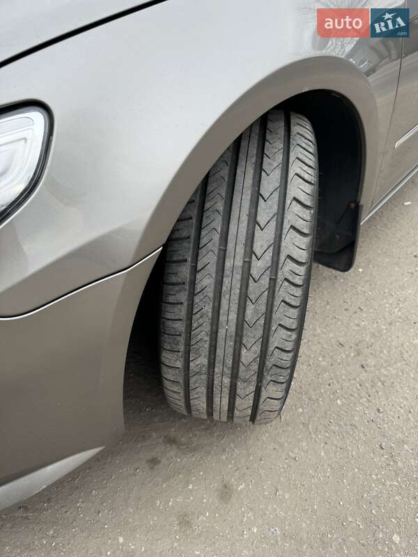 Купе Volkswagen CC / Passat CC 2011 в Кропивницком