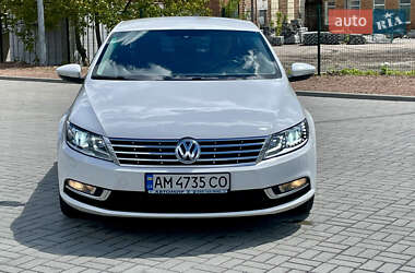 Купе Volkswagen CC / Passat CC 2012 в 