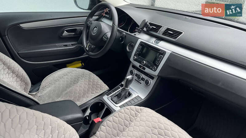 Купе Volkswagen CC / Passat CC 2014 в Киеве