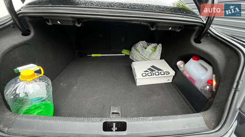 Купе Volkswagen CC / Passat CC 2014 в Киеве