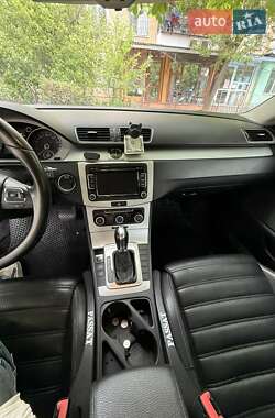 Купе Volkswagen CC / Passat CC 2011 в 