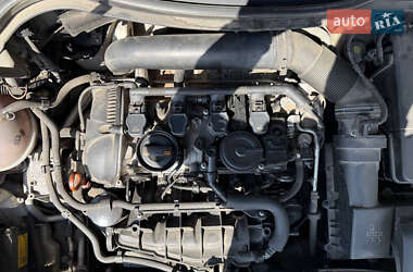 Купе Volkswagen CC / Passat CC 2012 в 
