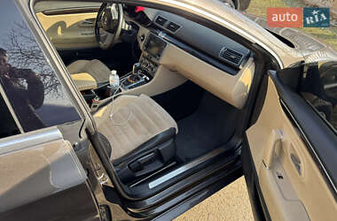 Купе Volkswagen CC / Passat CC 2013 в 