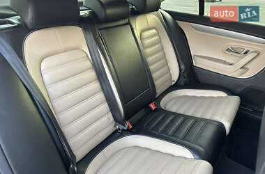 Купе Volkswagen CC / Passat CC 2013 в 