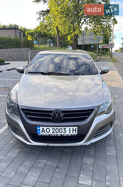 Купе Volkswagen CC / Passat CC 2010 в Ужгороді