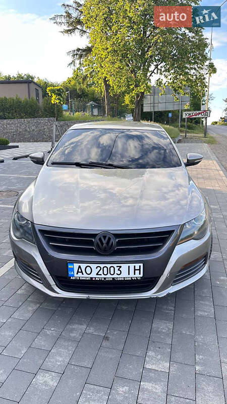 Купе Volkswagen CC / Passat CC 2010 в 