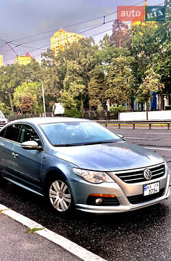 Купе Volkswagen CC / Passat CC 2010 в Понорниці