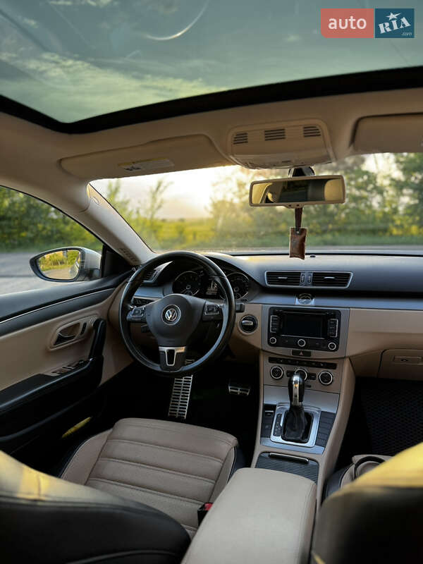 Купе Volkswagen CC / Passat CC 2012 в Южноукраїнську