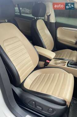 Купе Volkswagen CC / Passat CC 2012 в 