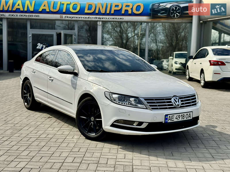 Купе Volkswagen CC / Passat CC 2013 в 