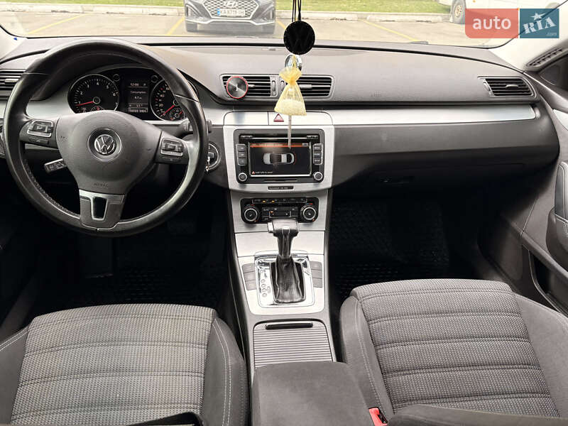 Купе Volkswagen CC / Passat CC 2010 в Киеве