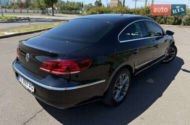 Купе Volkswagen CC / Passat CC 2012 в 