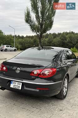 Купе Volkswagen CC / Passat CC 2011 в 