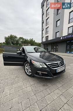 Купе Volkswagen CC / Passat CC 2011 в Новояворовске