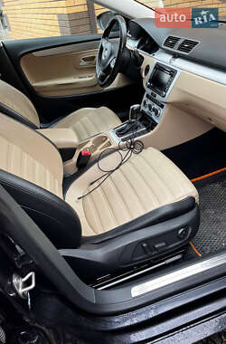 Купе Volkswagen CC / Passat CC 2012 в 