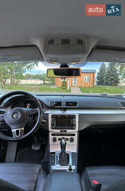 Купе Volkswagen CC / Passat CC 2012 в 