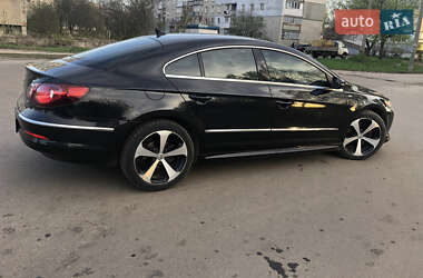 Купе Volkswagen CC / Passat CC 2011 в 