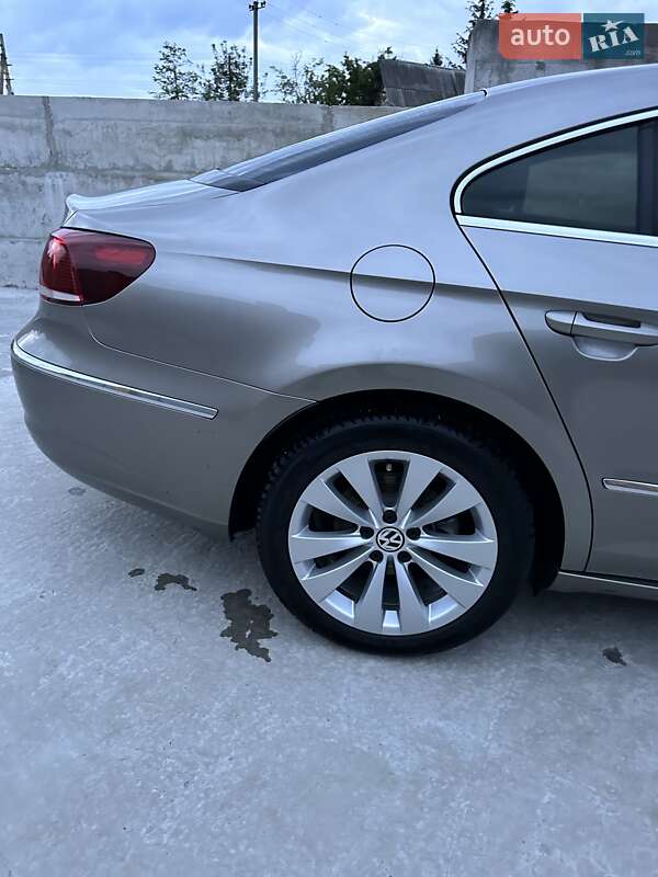 Купе Volkswagen CC / Passat CC 2013 в Кропивницькому
