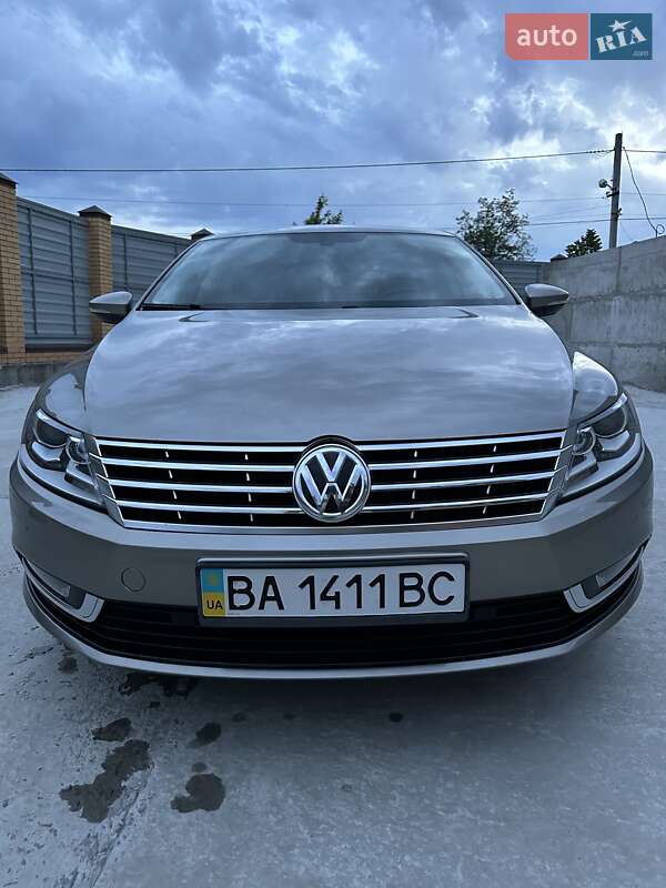Купе Volkswagen CC / Passat CC 2013 в Кропивницькому