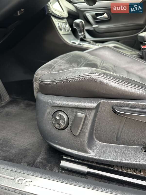 Купе Volkswagen CC / Passat CC 2013 в Кропивницькому