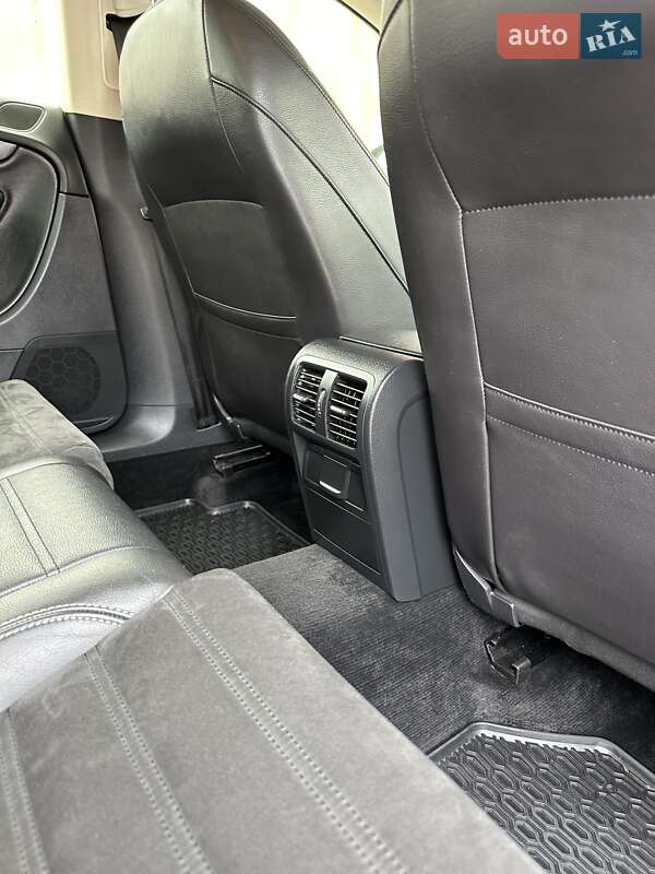 Купе Volkswagen CC / Passat CC 2013 в Кропивницькому