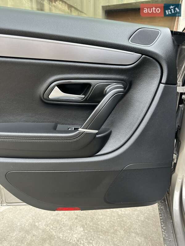 Купе Volkswagen CC / Passat CC 2013 в Кропивницькому