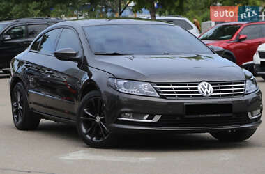 Купе Volkswagen CC / Passat CC 2013 в Киеве