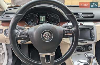 Купе Volkswagen CC / Passat CC 2011 в 