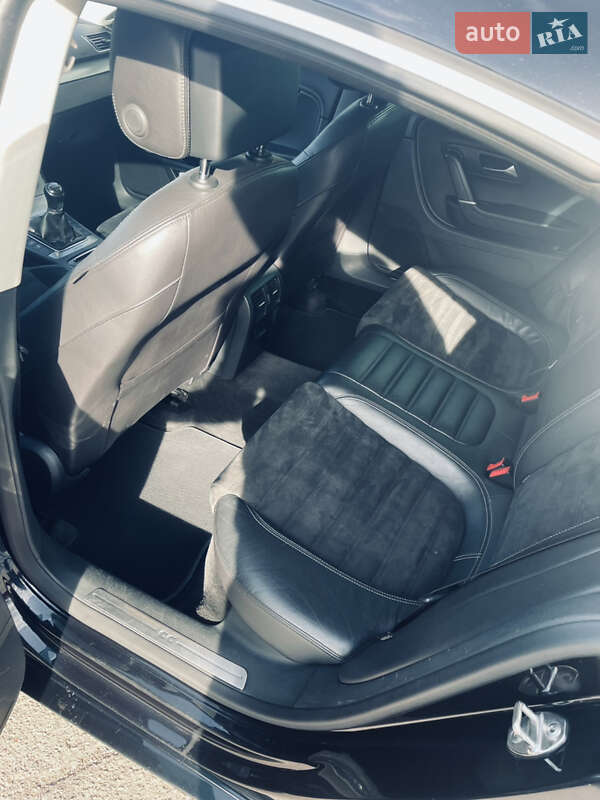 Купе Volkswagen CC / Passat CC 2013 в Миколаєві