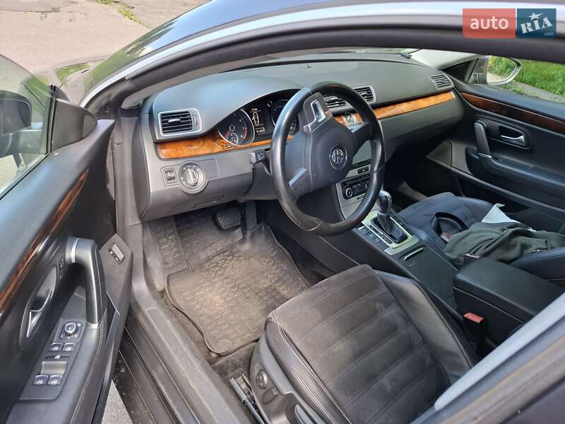 Купе Volkswagen CC / Passat CC 2011 в Києві