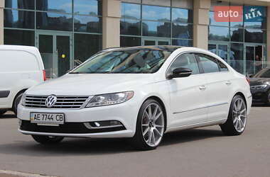 Купе Volkswagen CC / Passat CC 2012 в 