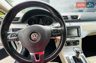 Купе Volkswagen CC / Passat CC 2010 в 