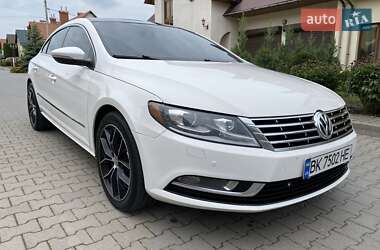 Купе Volkswagen CC / Passat CC 2012 в 