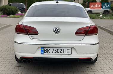 Купе Volkswagen CC / Passat CC 2012 в 